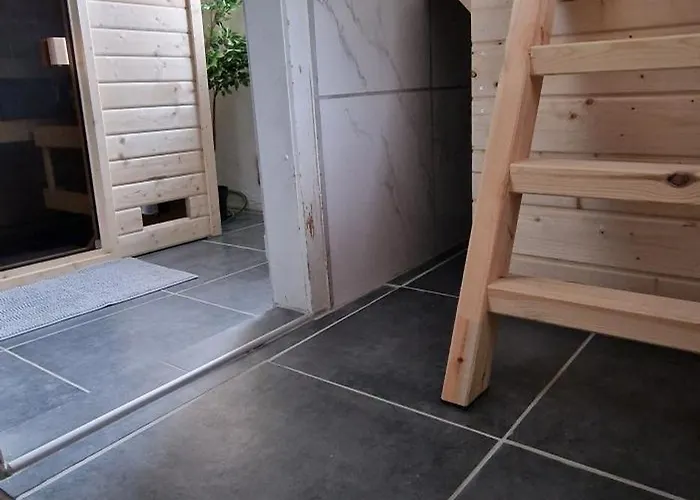 Quiet Place With Sauna בית נופש